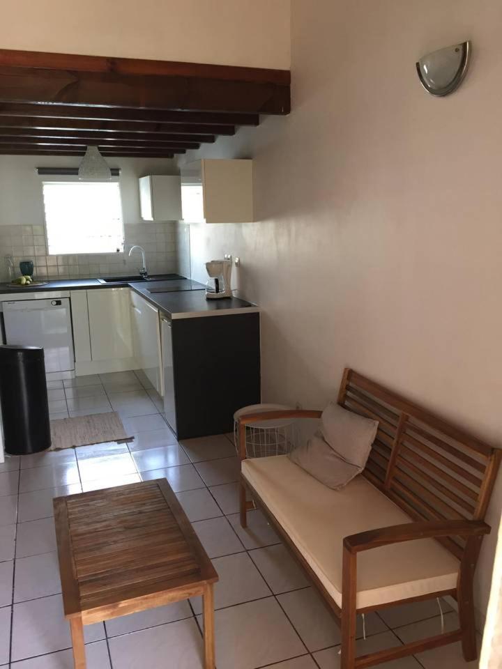 Apartament T2 Tropical En Bord De Piscine A 100M De La Mer Le Carbet Zewnętrze zdjęcie