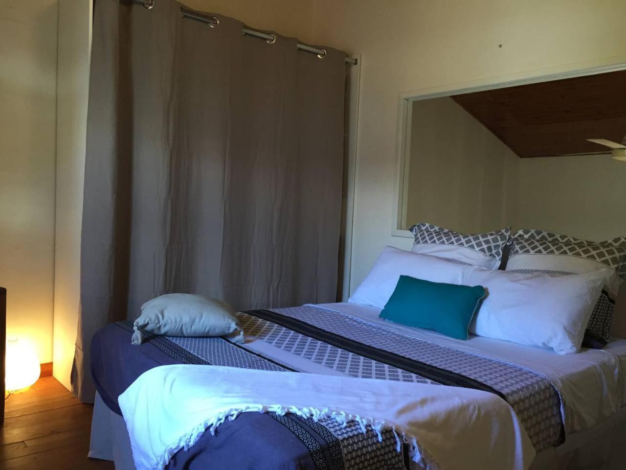 Apartament T2 Tropical En Bord De Piscine A 100M De La Mer Le Carbet Zewnętrze zdjęcie