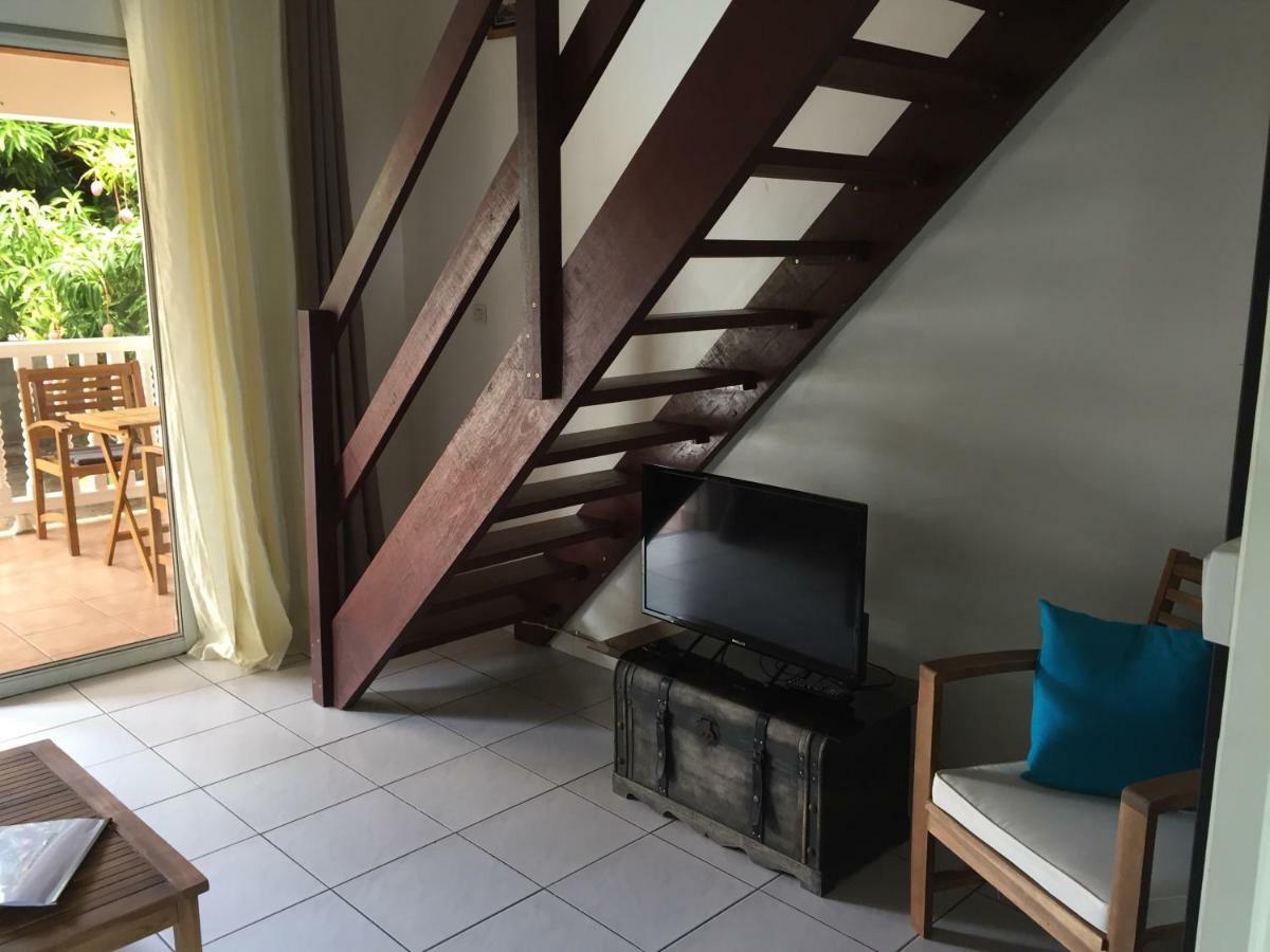 Apartament T2 Tropical En Bord De Piscine A 100M De La Mer Le Carbet Zewnętrze zdjęcie